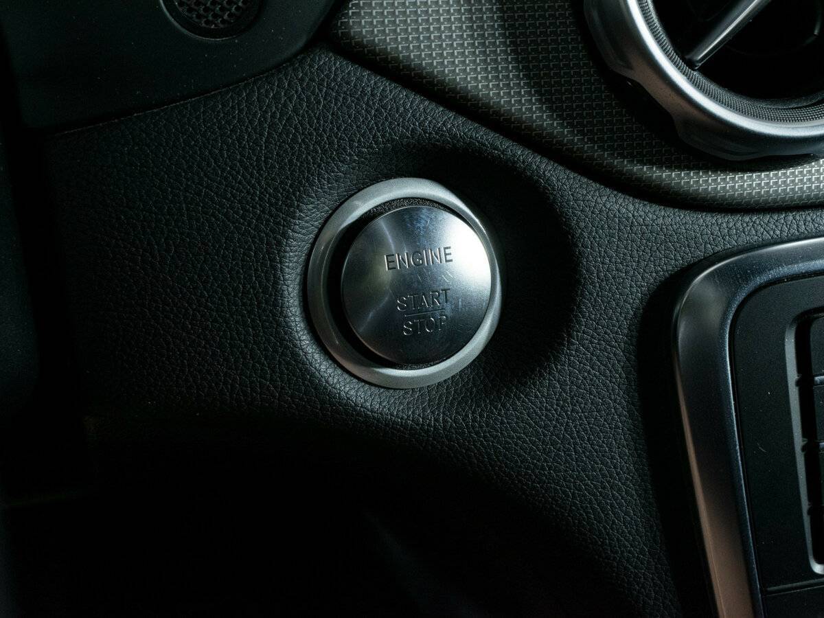 Купить Mercedes-Benz GLA 200, 2019, 70 392 км, фото №14