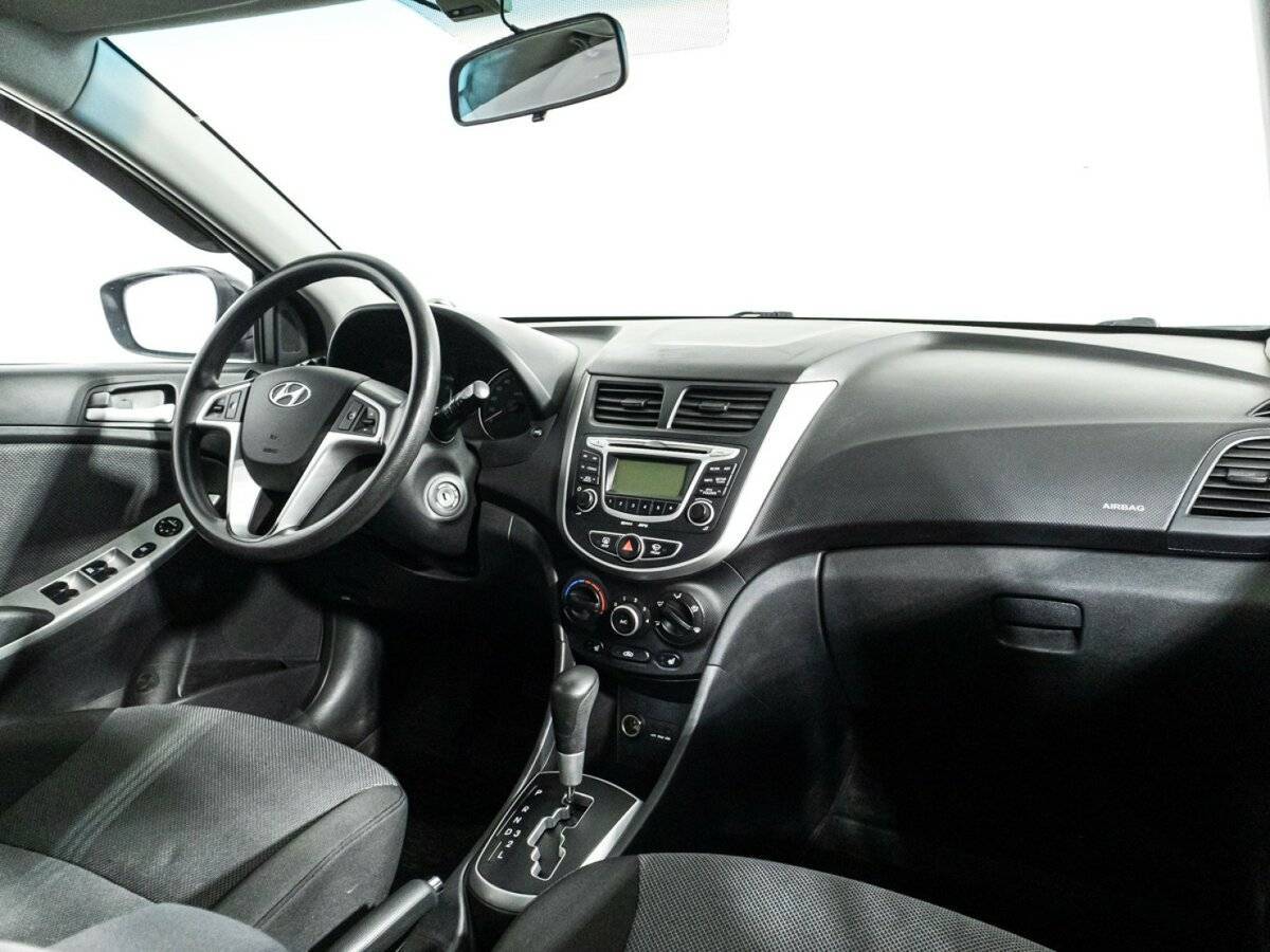 Купить Hyundai Solaris, 2011, 96 755 км, фото №9