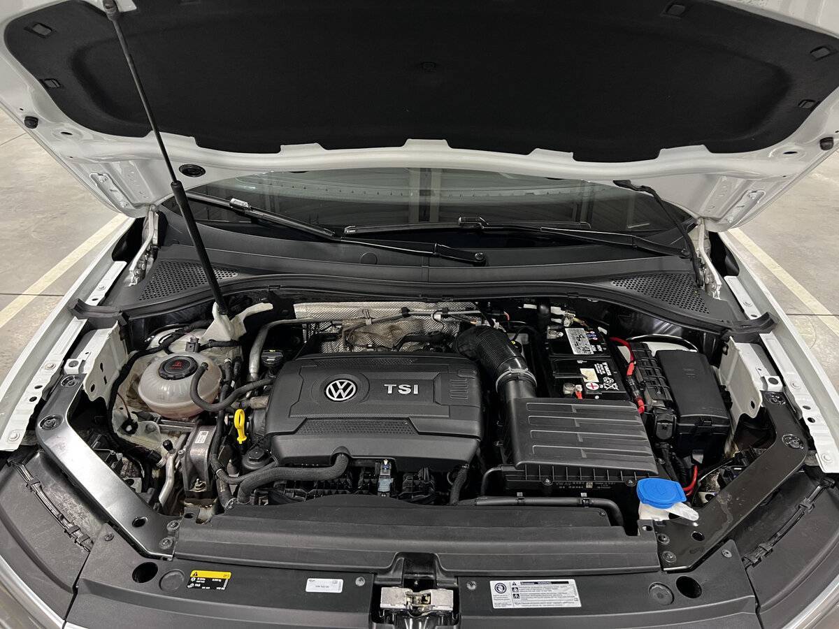 Купить Volkswagen Tiguan, 2019, 75 377 км, фото №9