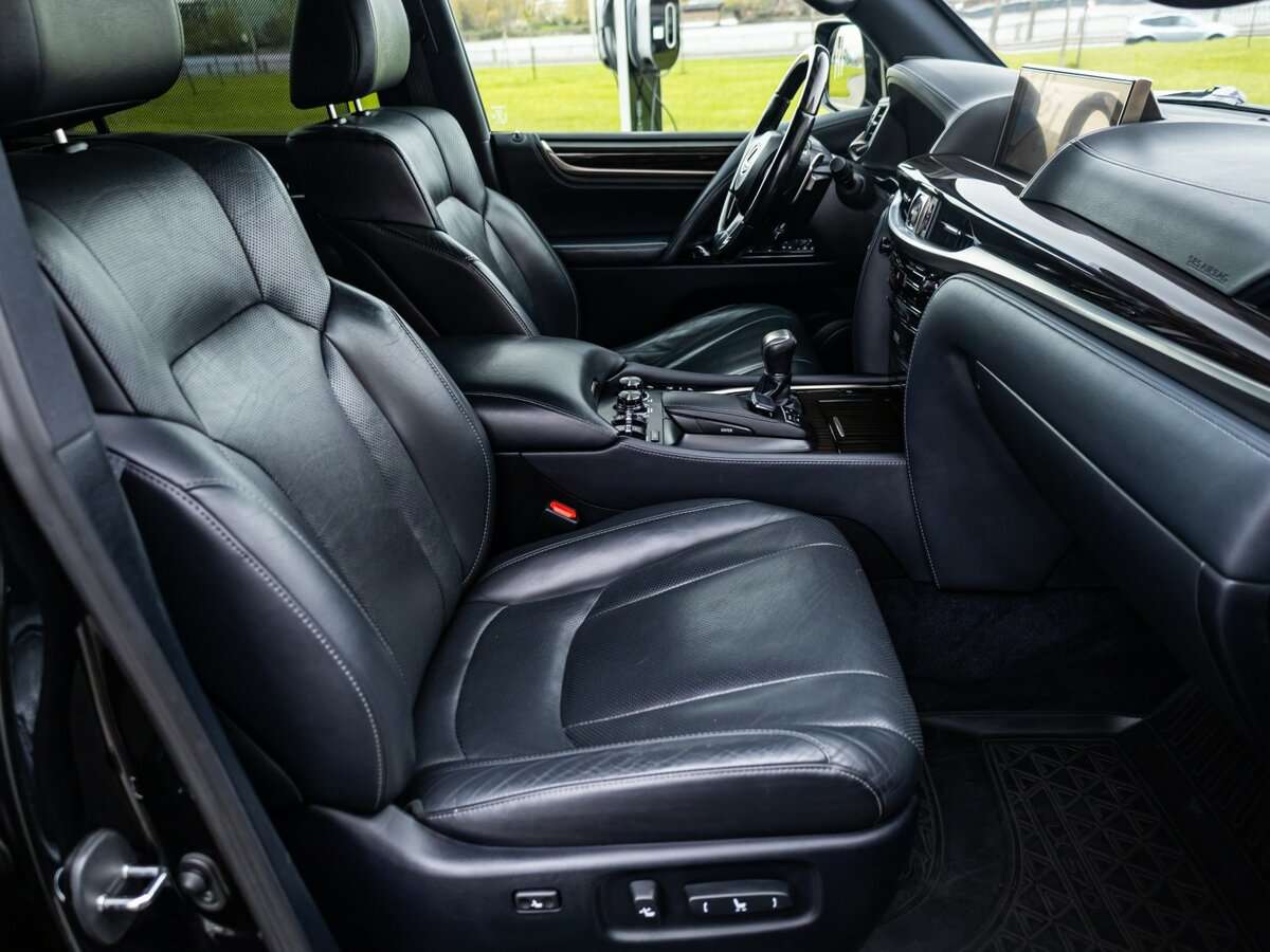 Купить Lexus LX 450d, 2018, 158 788 км, фото №12