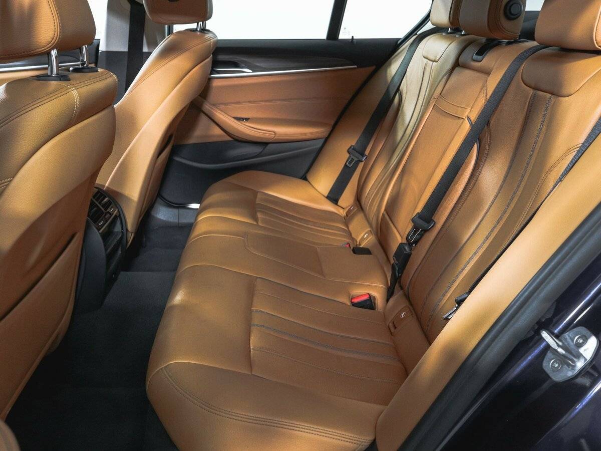 Купить BMW 5 серии 520d xDrive, 2018, 28 990 км, фото №10