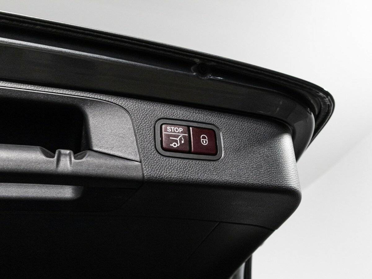 Купить Mercedes-Benz GLC 300, 2018, 135 130 км, фото №16