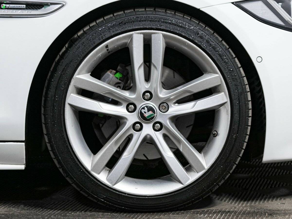 Купить Jaguar XE, 2015, 104 211 км, фото №20