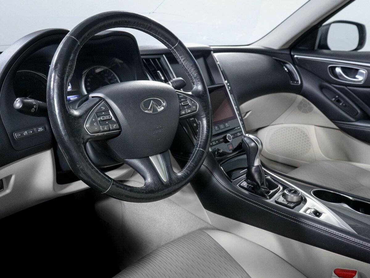 Купить Infiniti Q50, 2015, 86 484 км, фото №14