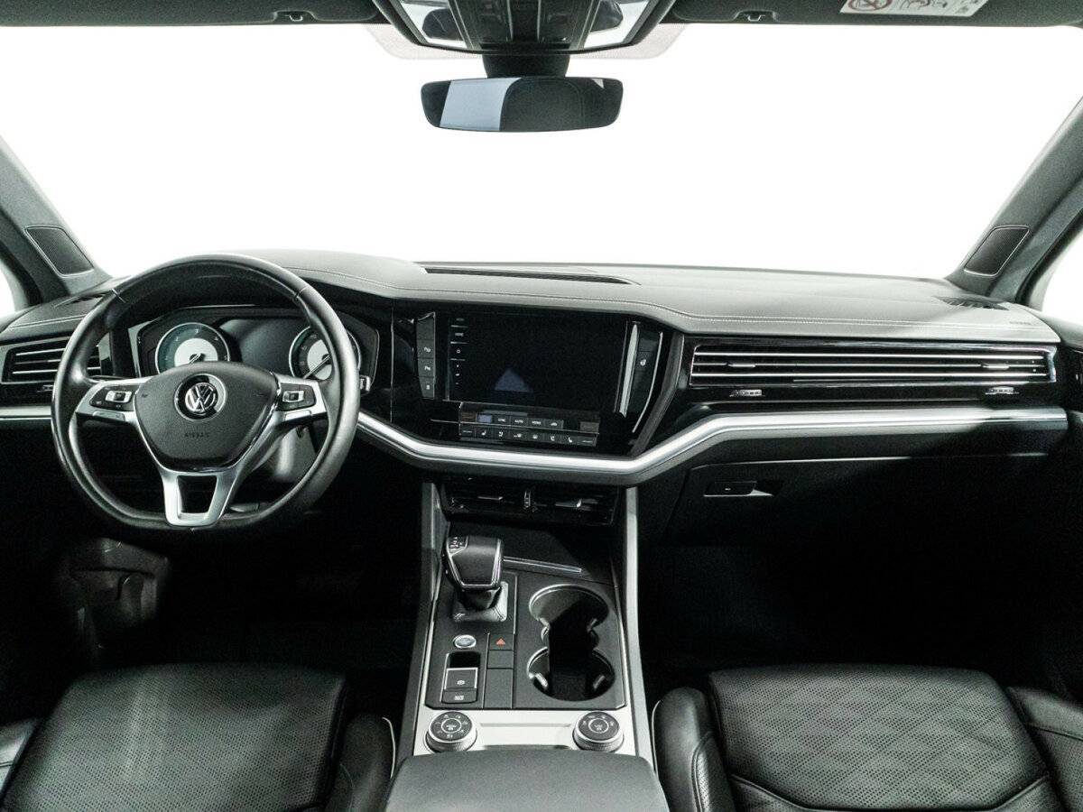 Купить Volkswagen Touareg, 2018, 142 477 км, фото №13