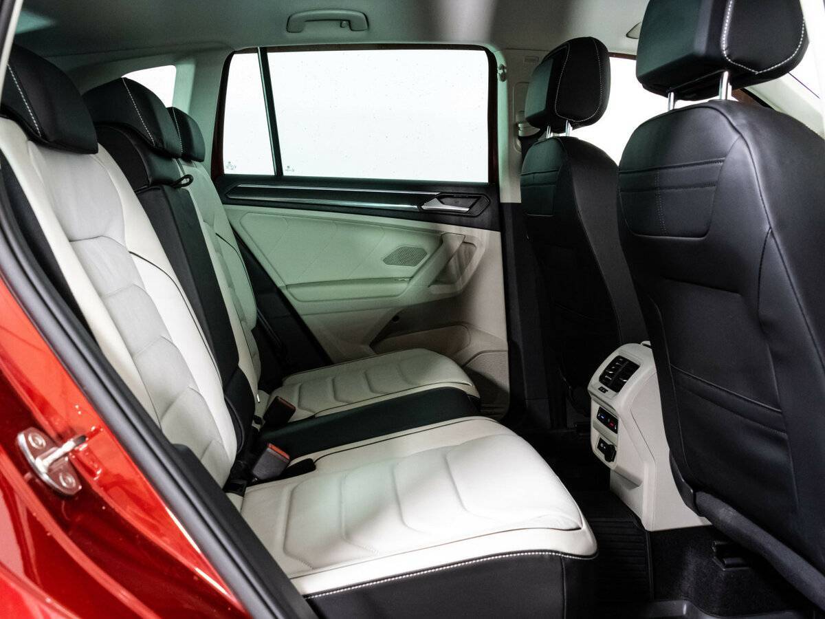 Купить Volkswagen Tiguan, 2020, 65 439 км, фото №16