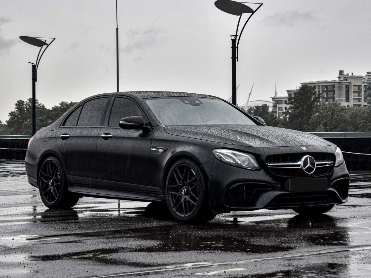 Mercedes-Benz E-Класс AMG