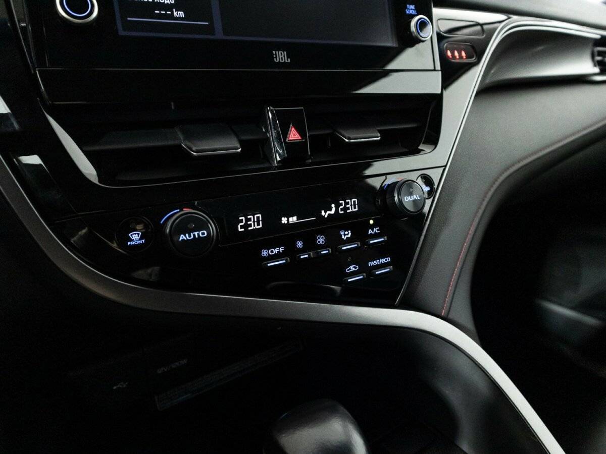 Купить Toyota Camry, 2021, 64 699 км, фото №18