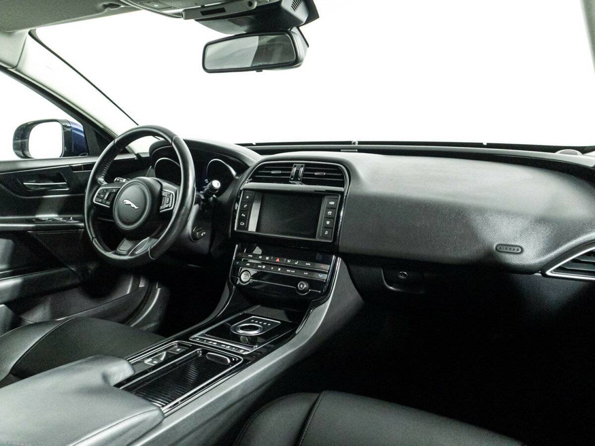 Купить Jaguar XE, 2015, 142 853 км, фото №9