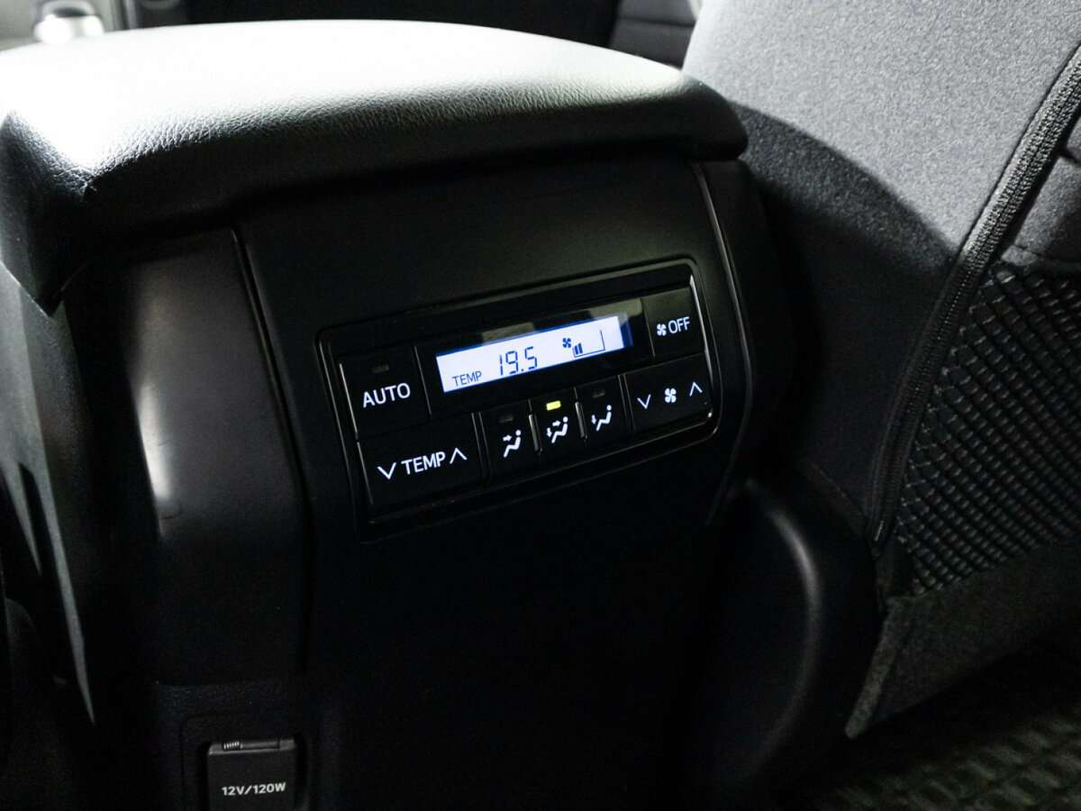 Купить Toyota Land Cruiser Prado, 2020, 59 721 км, фото №22