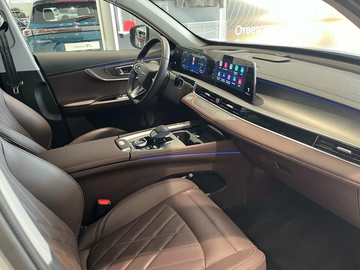 Купить Chery Tiggo 8 Pro Plug-in Hybrid, 2023, 5 984 км, фото №11