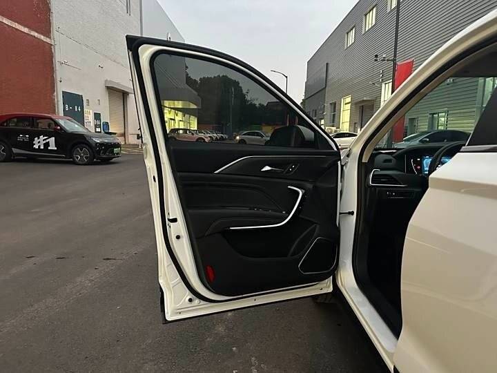 Купить FAW Bestune T77, 2021, 14 000 км, фото №4