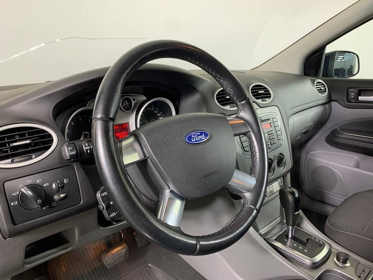 Купить Ford Focus, 2010, 290 338 км, фото №11