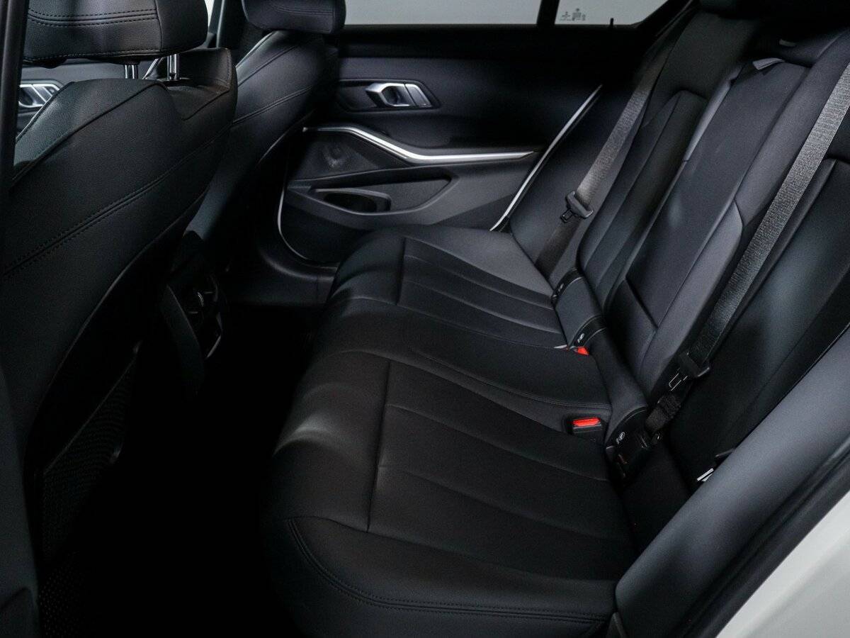 Купить BMW 3 серии 330i, 2020, 65 950 км, фото №10