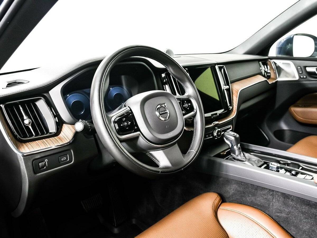 Купить Volvo XC60, 2021, 67 000 км, фото №13