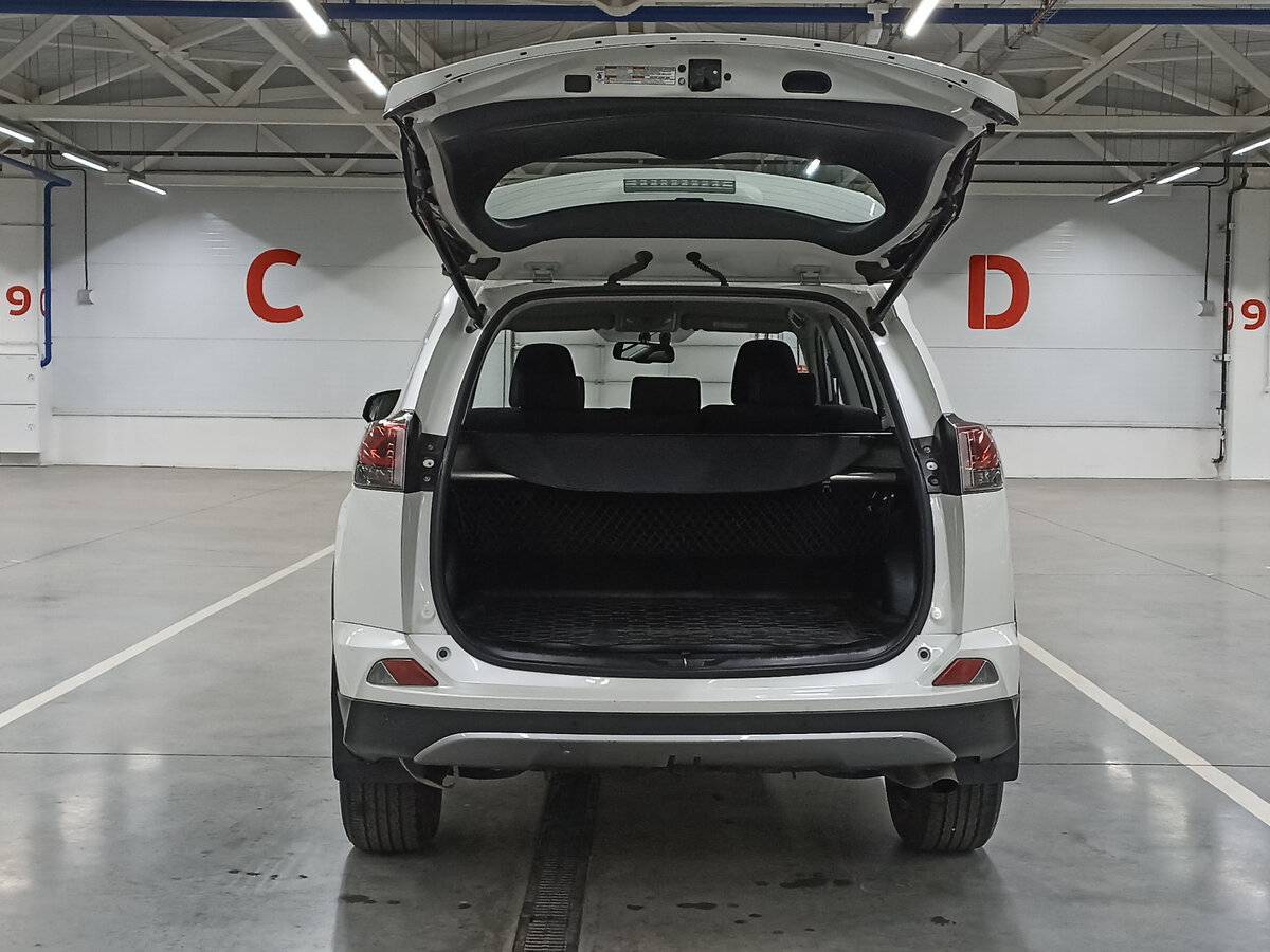 Купить Toyota RAV4, 2017, 209 526 км, фото №10