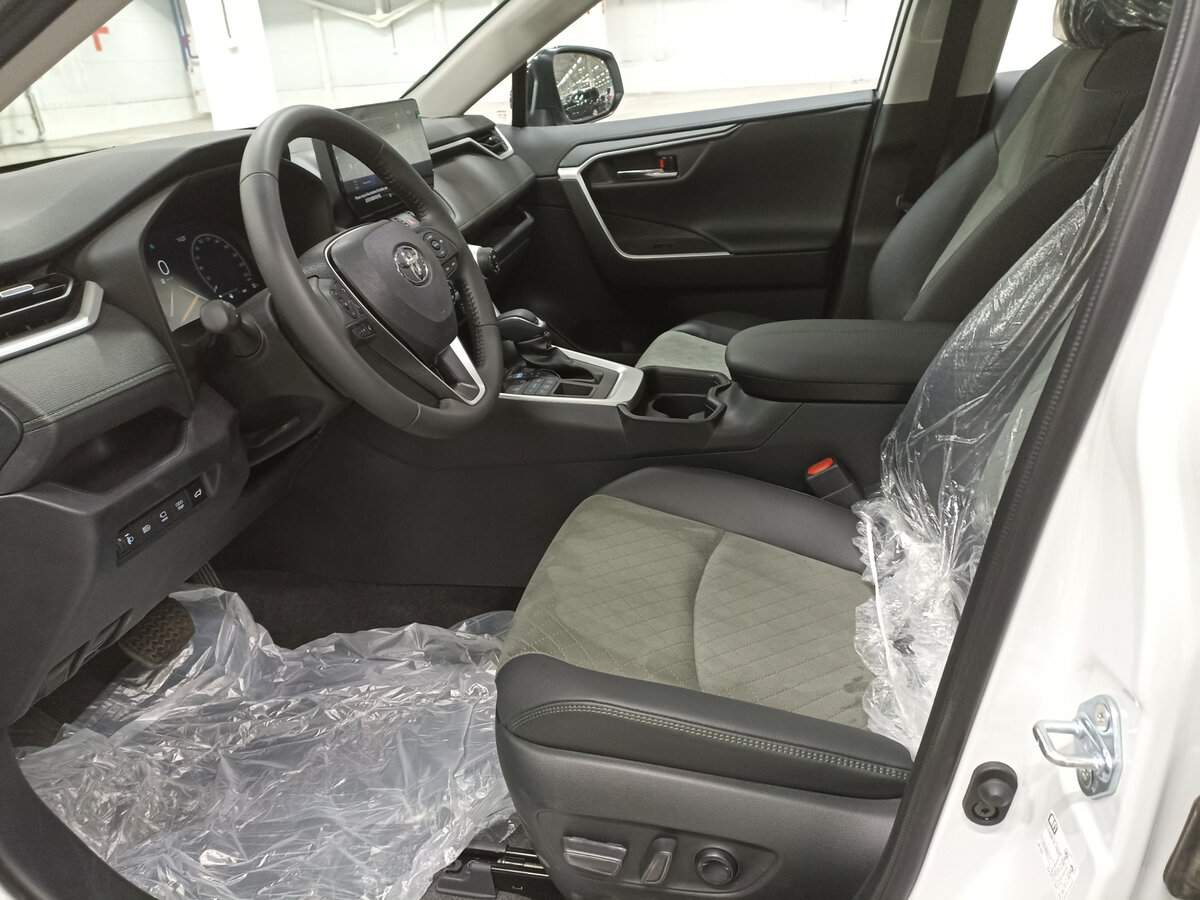Купить Toyota RAV4, 2024, 31 км, фото №16