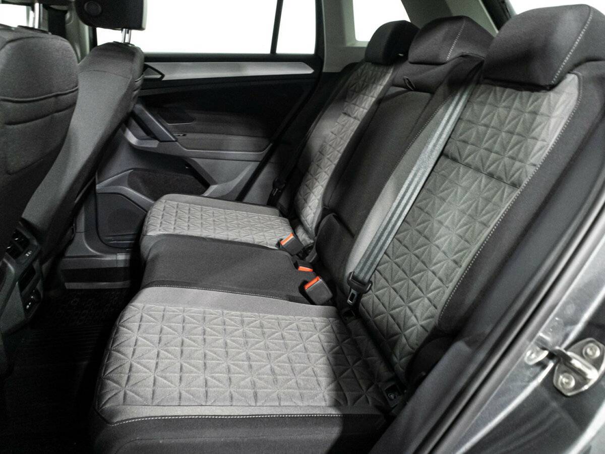 Купить Volkswagen Tiguan, 2021, 32 792 км, фото №10