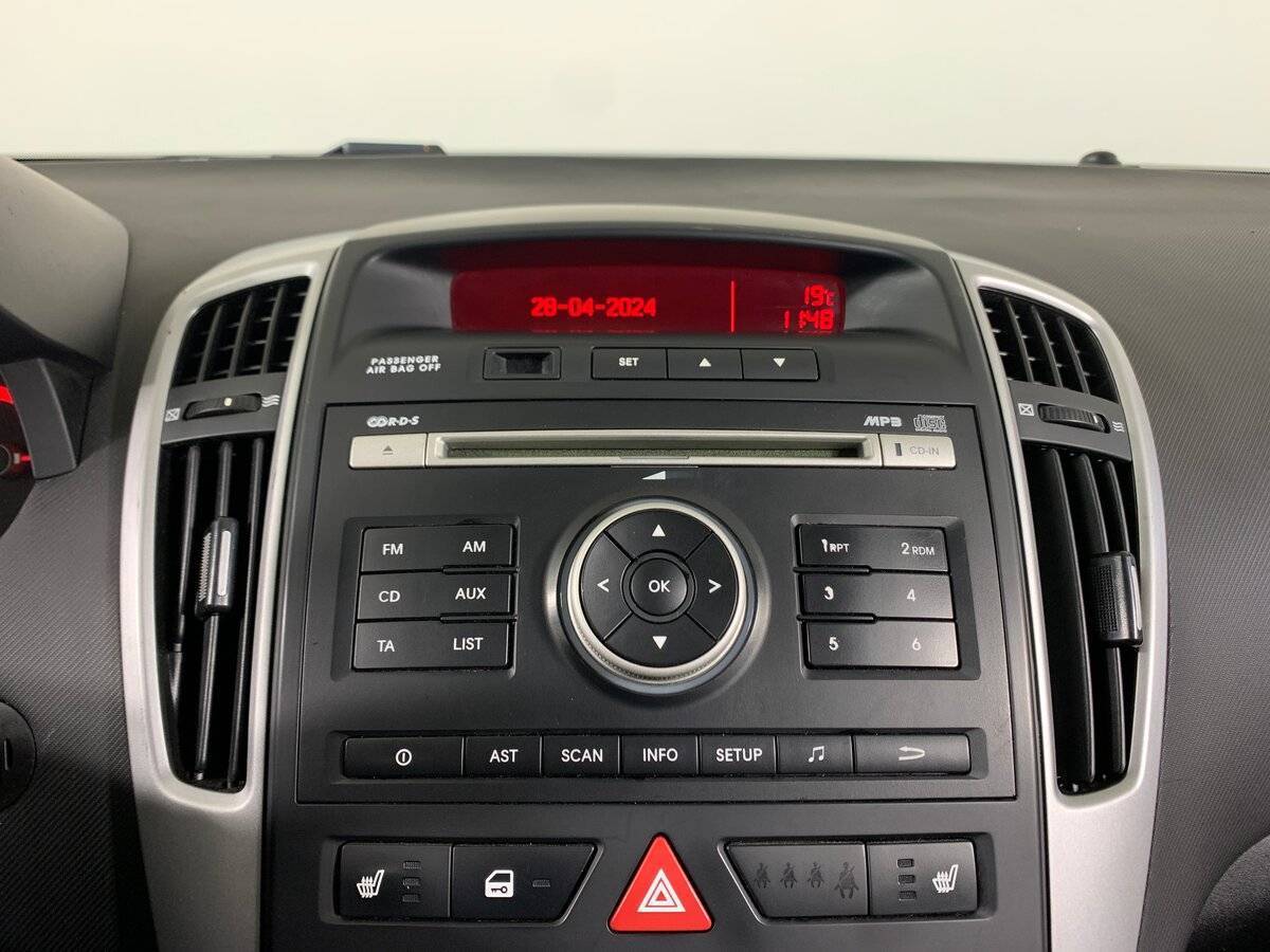 Купить Kia Ceed, 2010, 214 000 км, фото №16