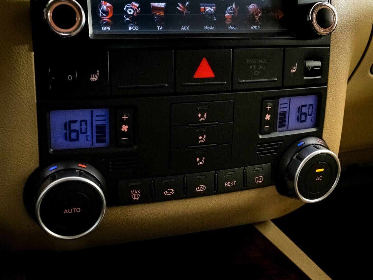 Купить Volkswagen Touareg, 2009, 202 290 км, фото №15