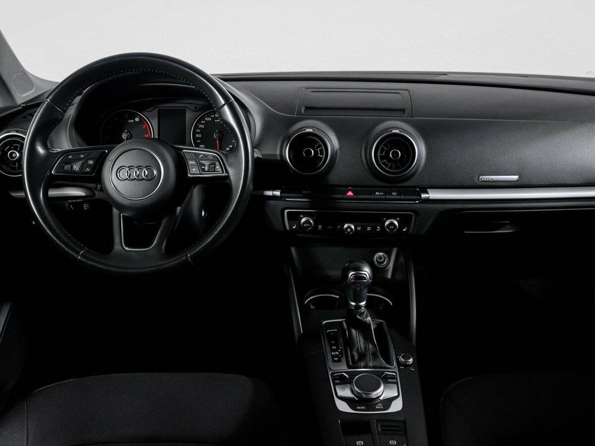 Купить Audi A3, 2018, 88 600 км, фото №12