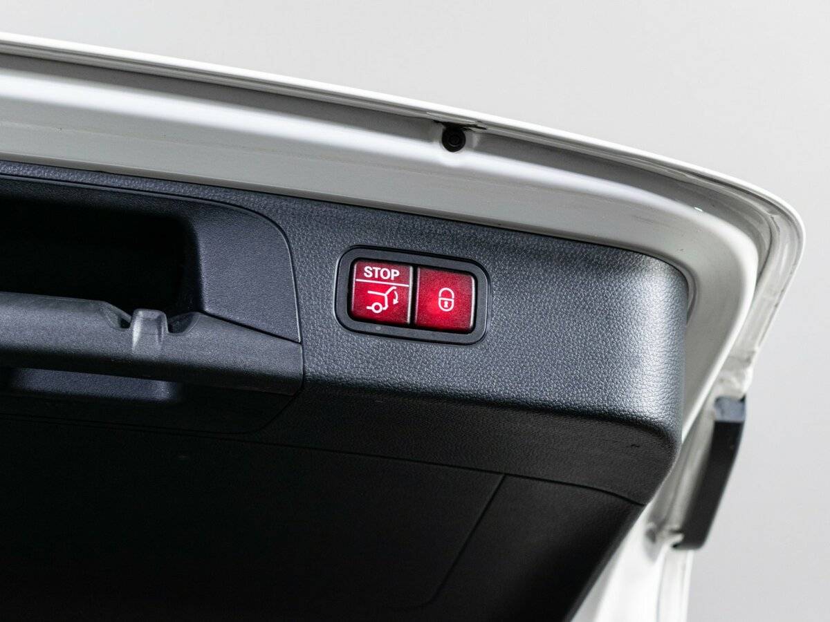 Купить Mercedes-Benz GLC 300 d, 2020, 53 500 км, фото №10