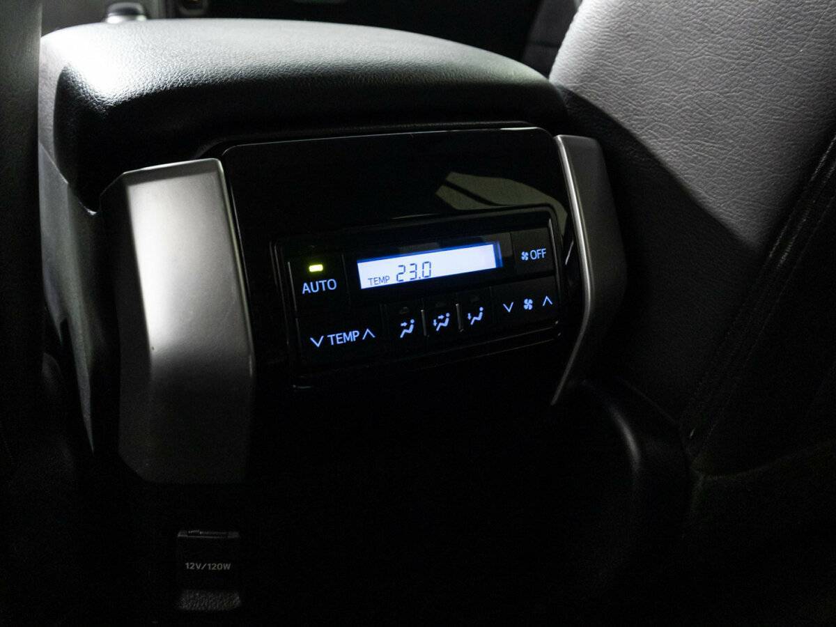 Купить Toyota Land Cruiser Prado, 2019, 184 182 км, фото №25