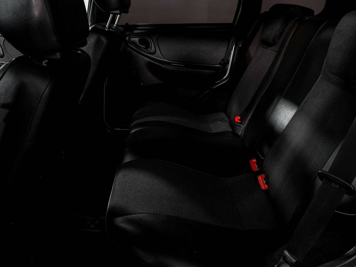 Купить Chevrolet Niva, 2010, 86 873 км, фото №10