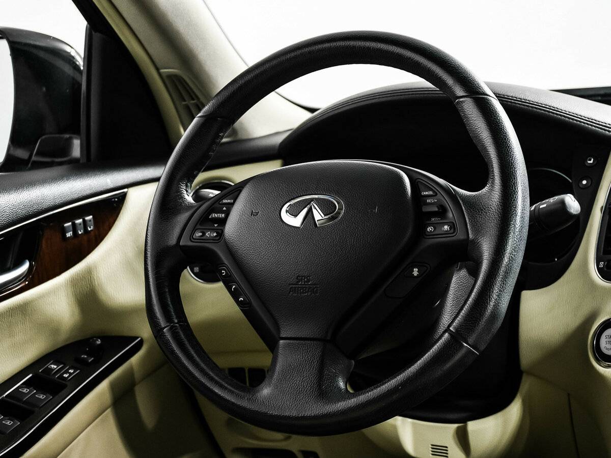 Купить Infiniti QX50, 2015, 140 943 км, фото №12