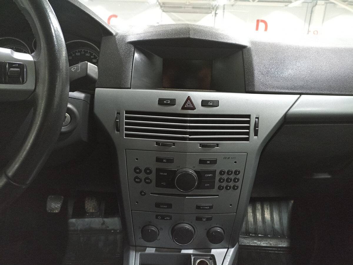 Купить Opel Astra, 2011, 247 287 км, фото №15