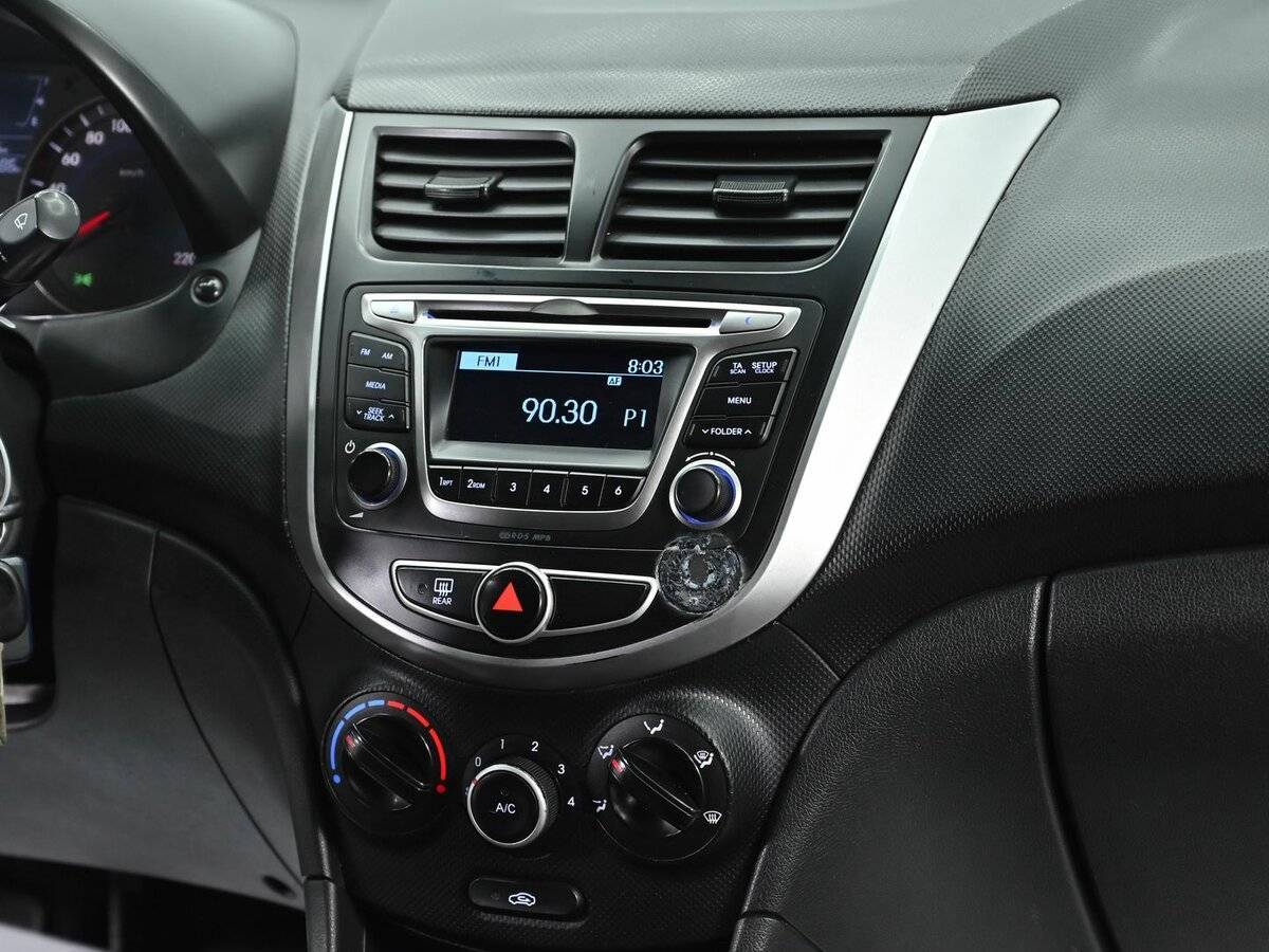 Купить Hyundai Solaris, 2011, 162 000 км, фото №10