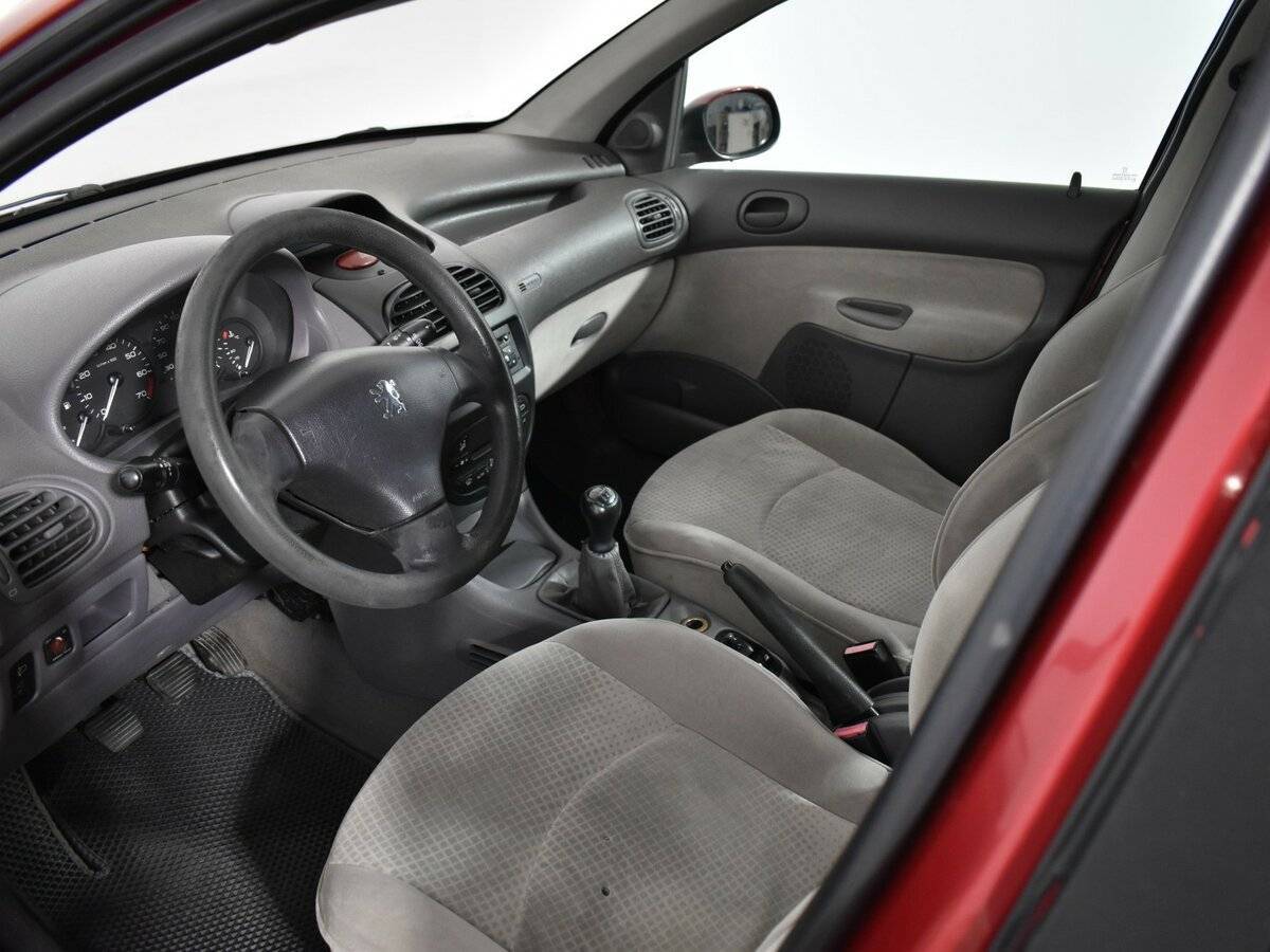 Купить Peugeot 206, 2003, 160 464 км, фото №9