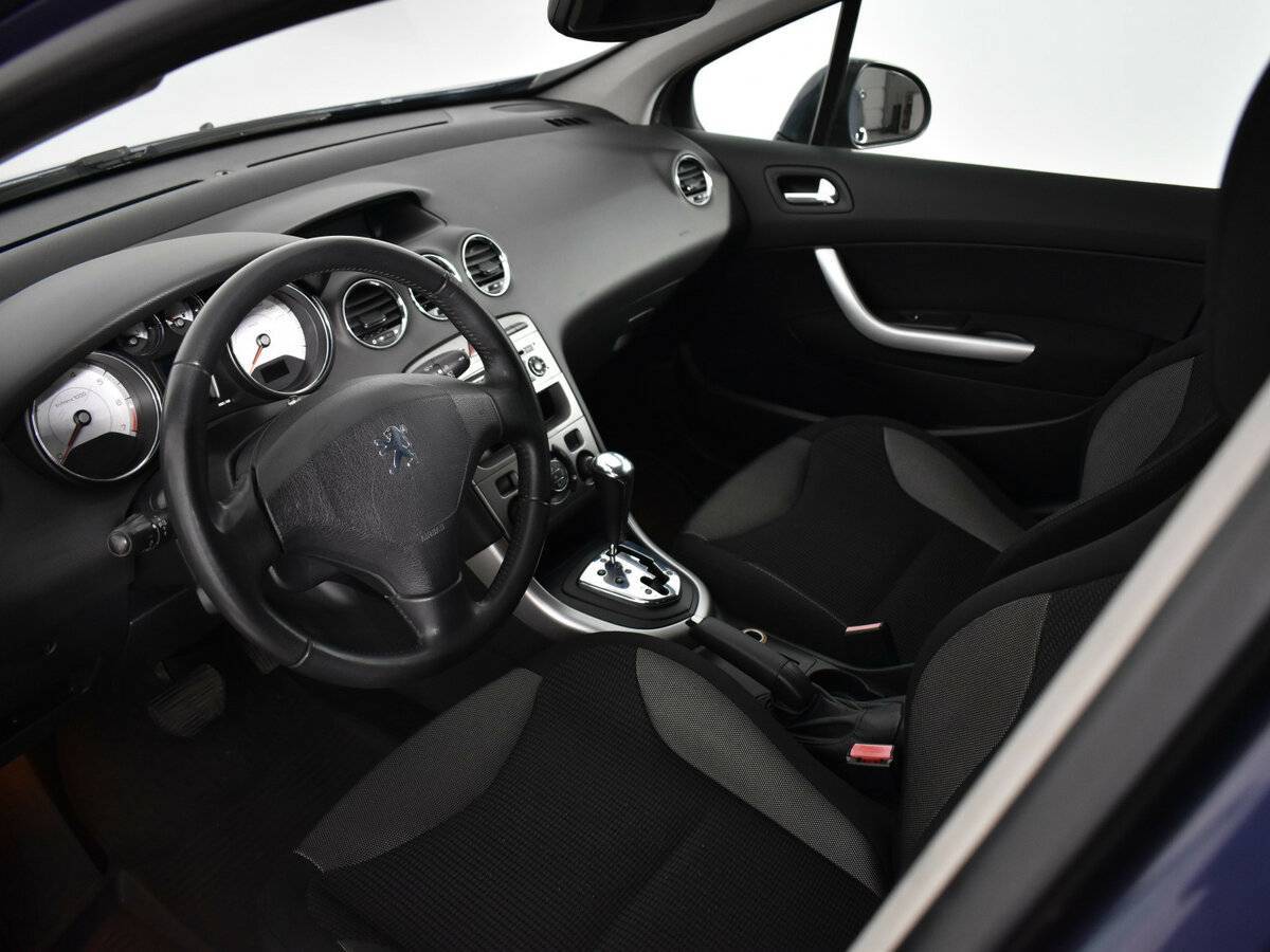 Купить Peugeot 308, 2008, 210 550 км, фото №9