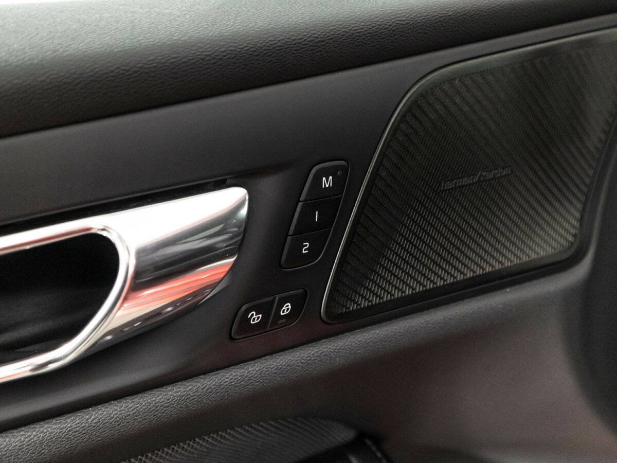 Купить Volvo S60, 2019, 28 984 км, фото №16