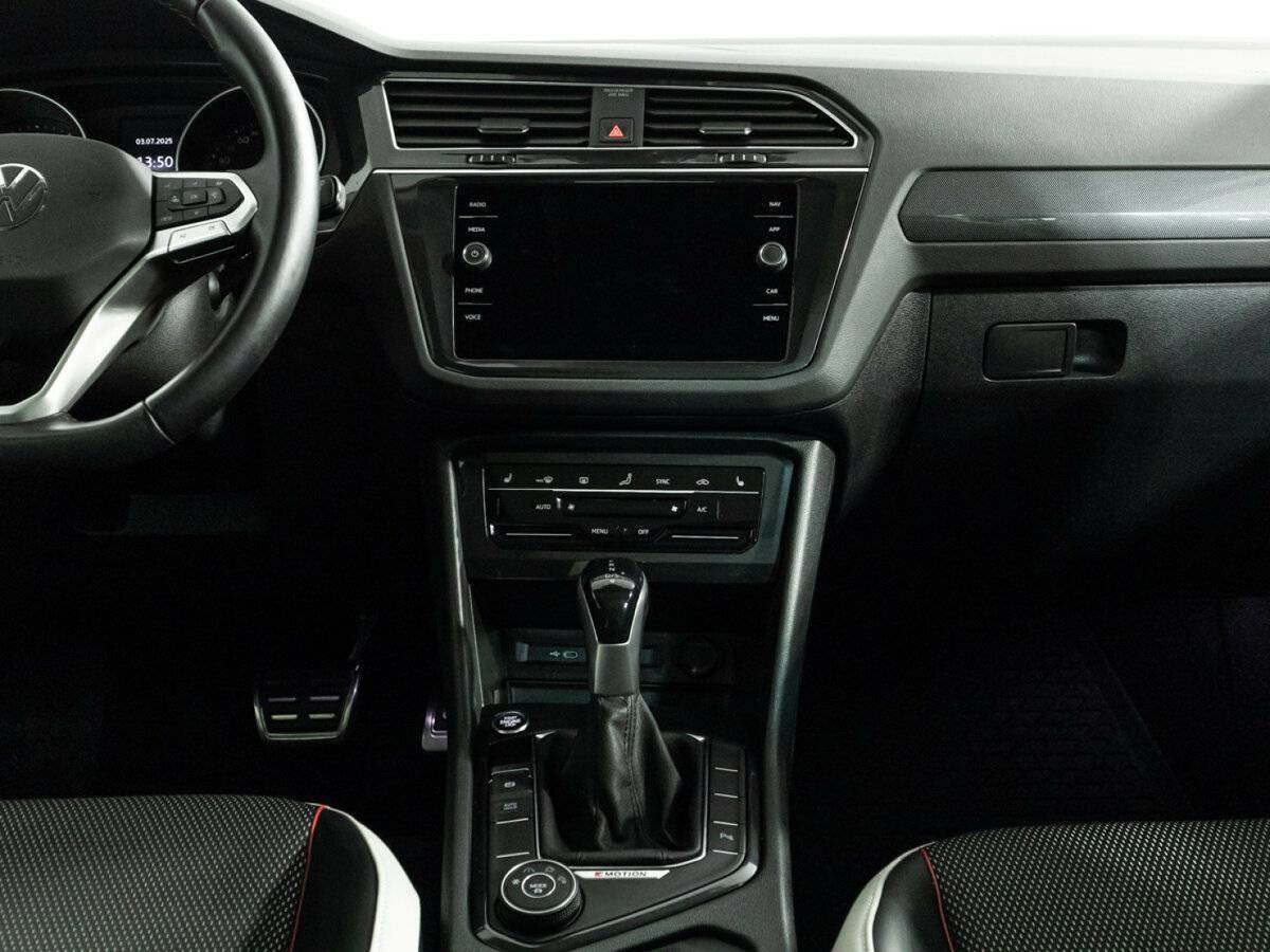 Купить Volkswagen Tiguan, 2022, 62 269 км, фото №14