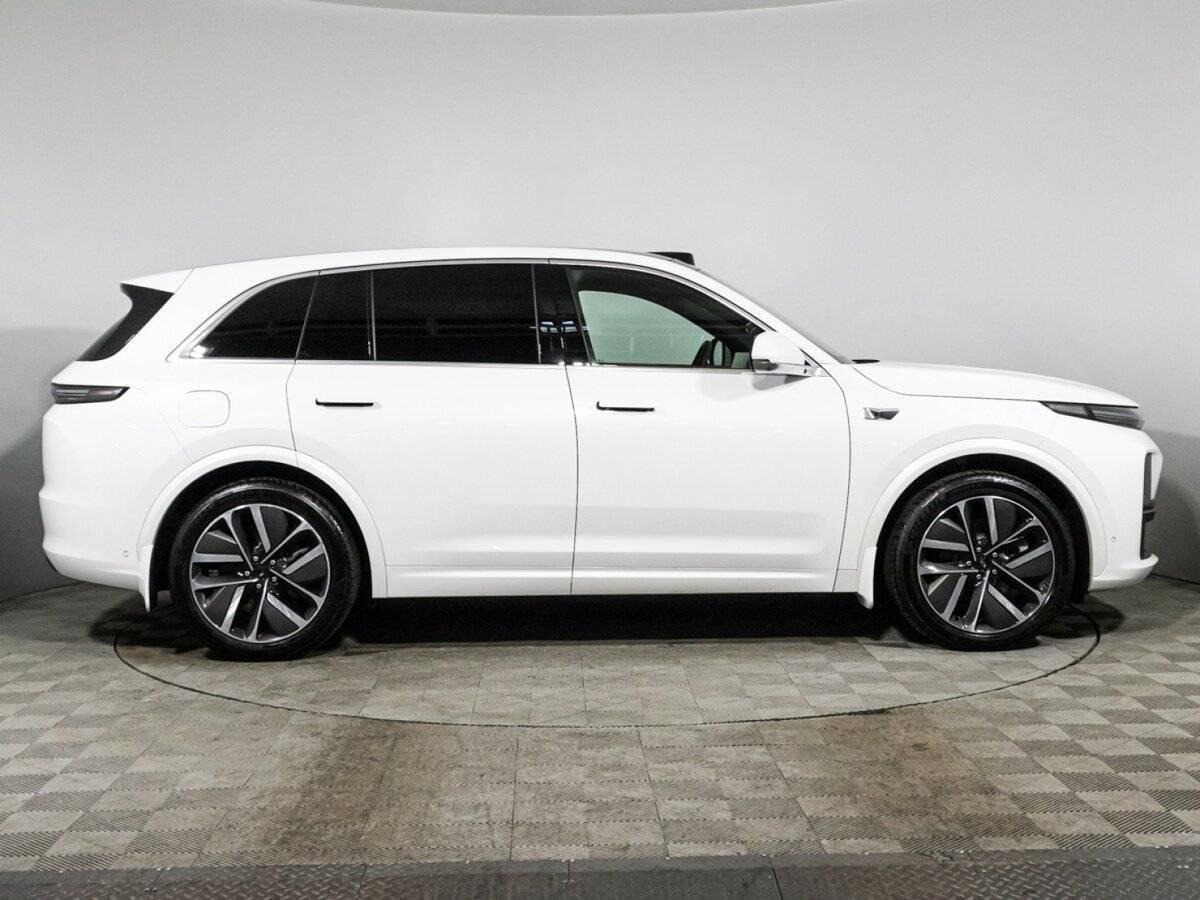 Купить Lixiang L7, 2023, 24 500 км, фото №4