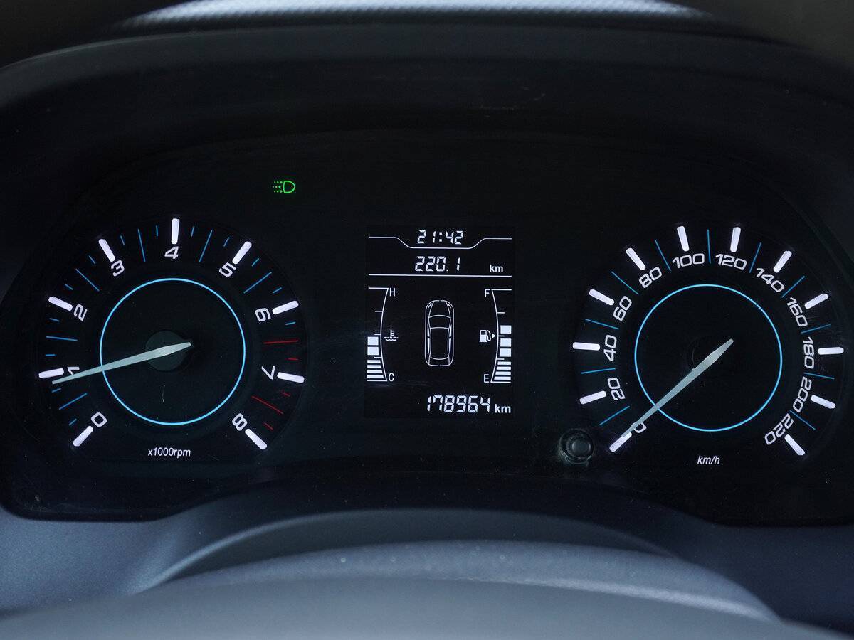 Купить Chery Tiggo 3, 2017, 180 000 км, фото №13