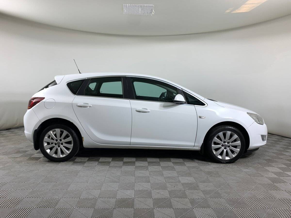 Купить Opel Astra, 2011, 131 254 км, фото №4