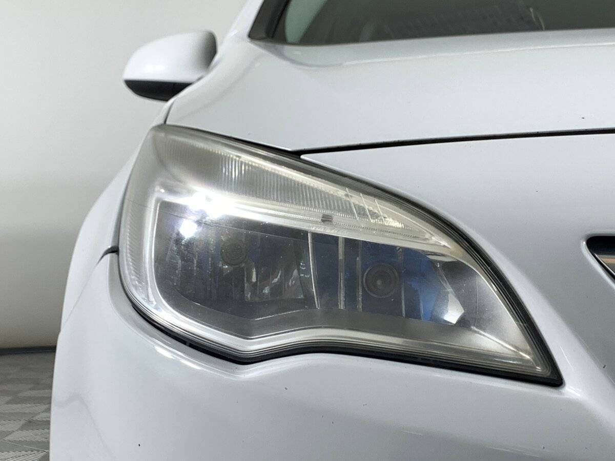 Купить Opel Astra, 2011, 131 254 км, фото №9