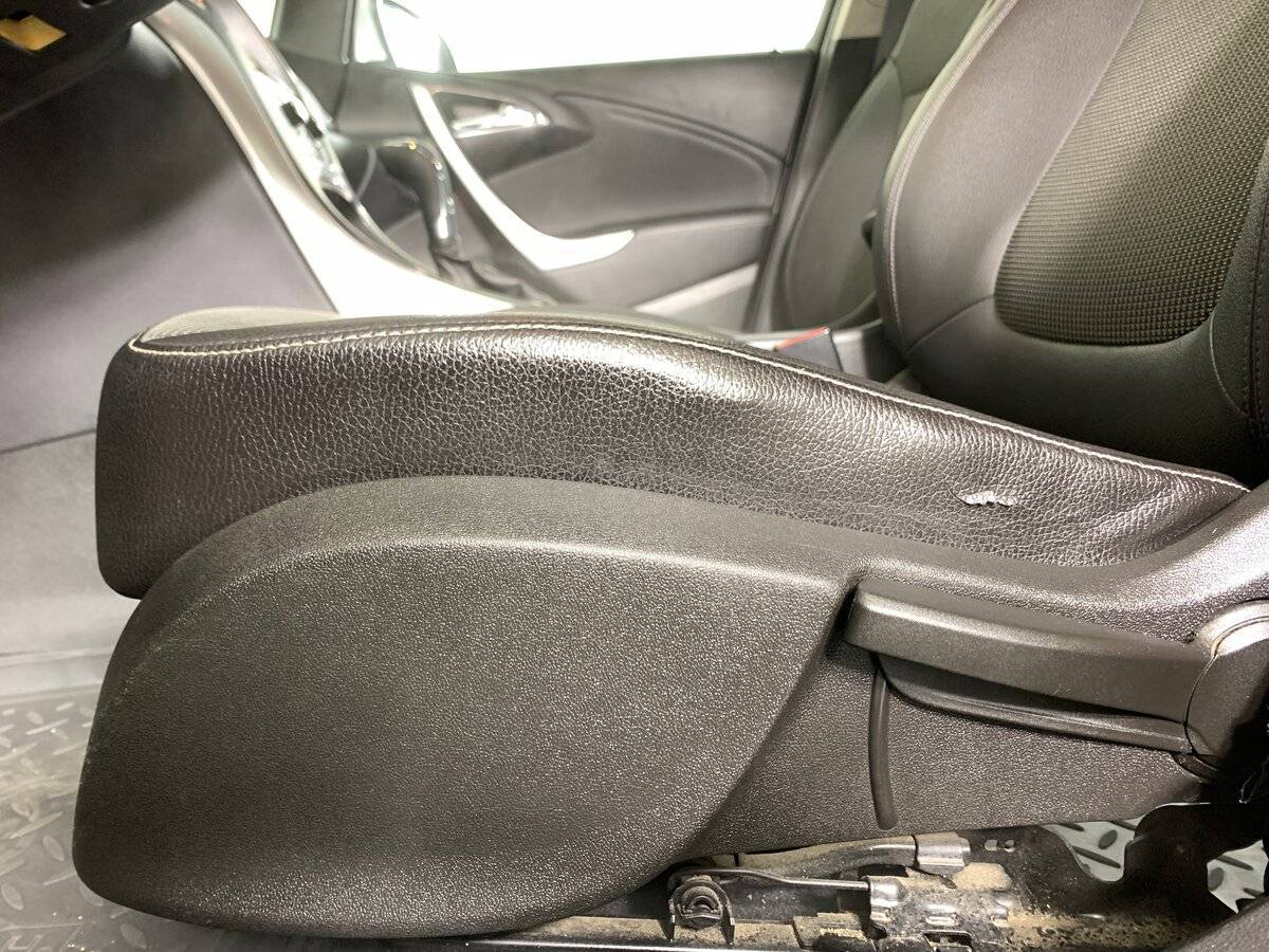 Купить Opel Astra, 2011, 131 254 км, фото №16