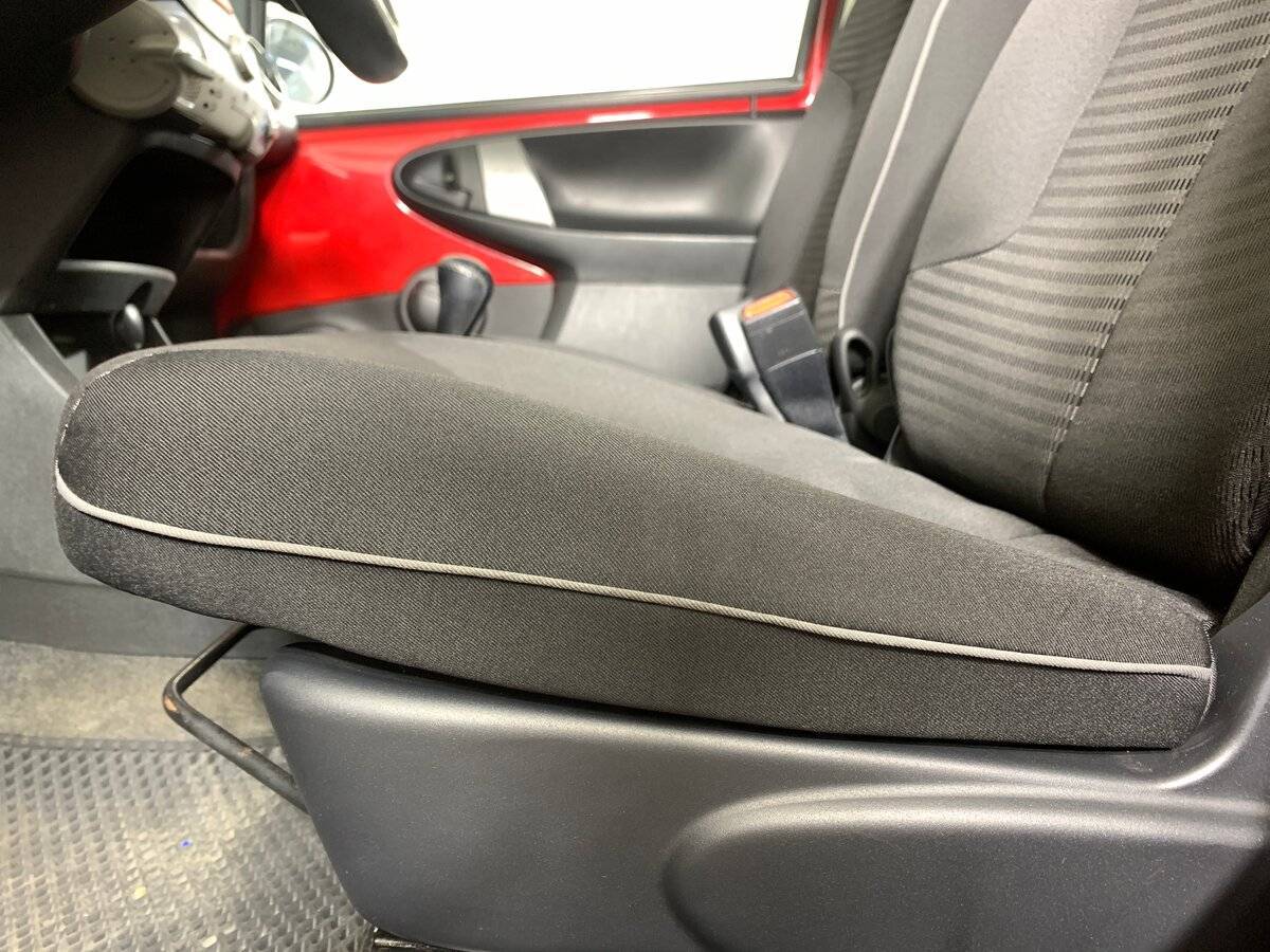 Купить Peugeot 107, 2012, 125 147 км, фото №16