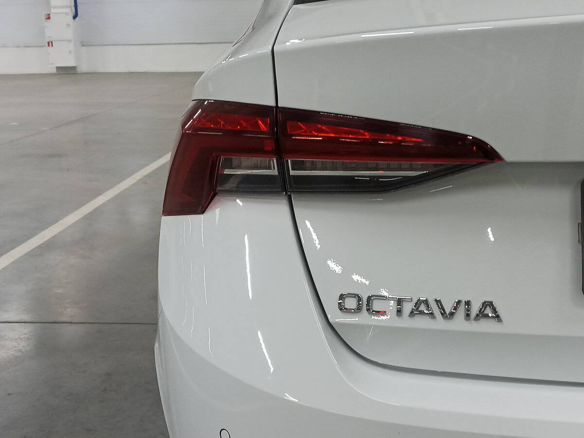 Купить Skoda Octavia, 2021, 111 178 км, фото №9