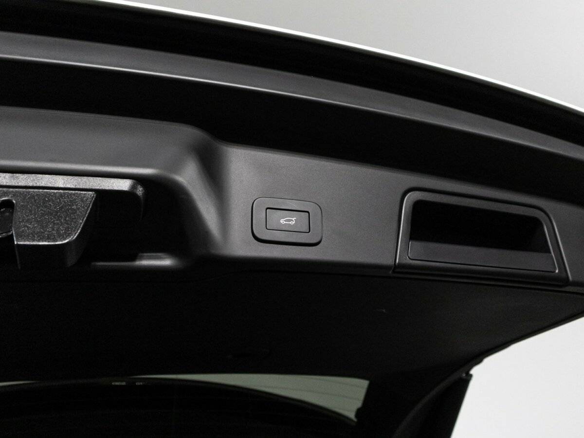 Купить Land Rover Range Rover Evoque P250 MHEV Long, 2024, 7 958 км, фото №16