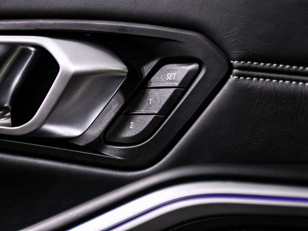 Купить BMW 3 серии 320d xDrive, 2019, 110 010 км, фото №20