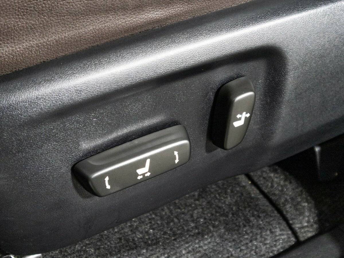 Купить Toyota Fortuner, 2017, 72 296 км, фото №16