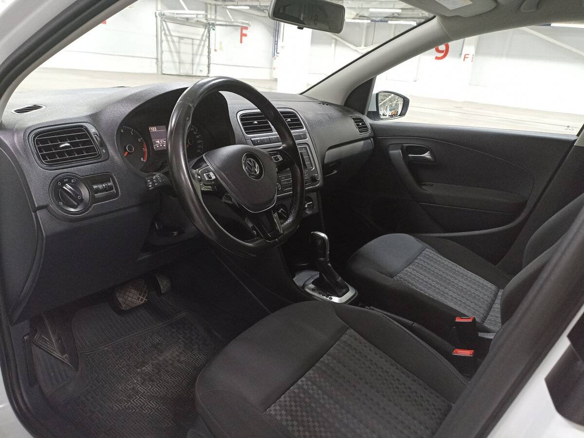 Купить Volkswagen Polo, 2018, 148 202 км, фото №16