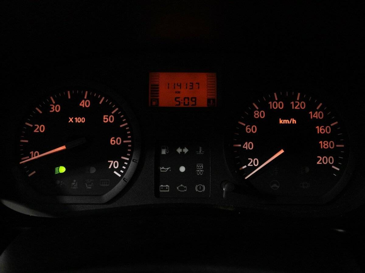 Купить Renault Logan, 2006, 114 135 км, фото №12