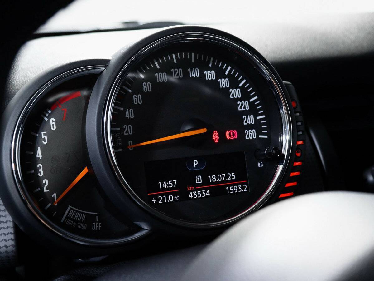 Купить Mini Hatch Cooper, 2016, 43 531 км, фото №9