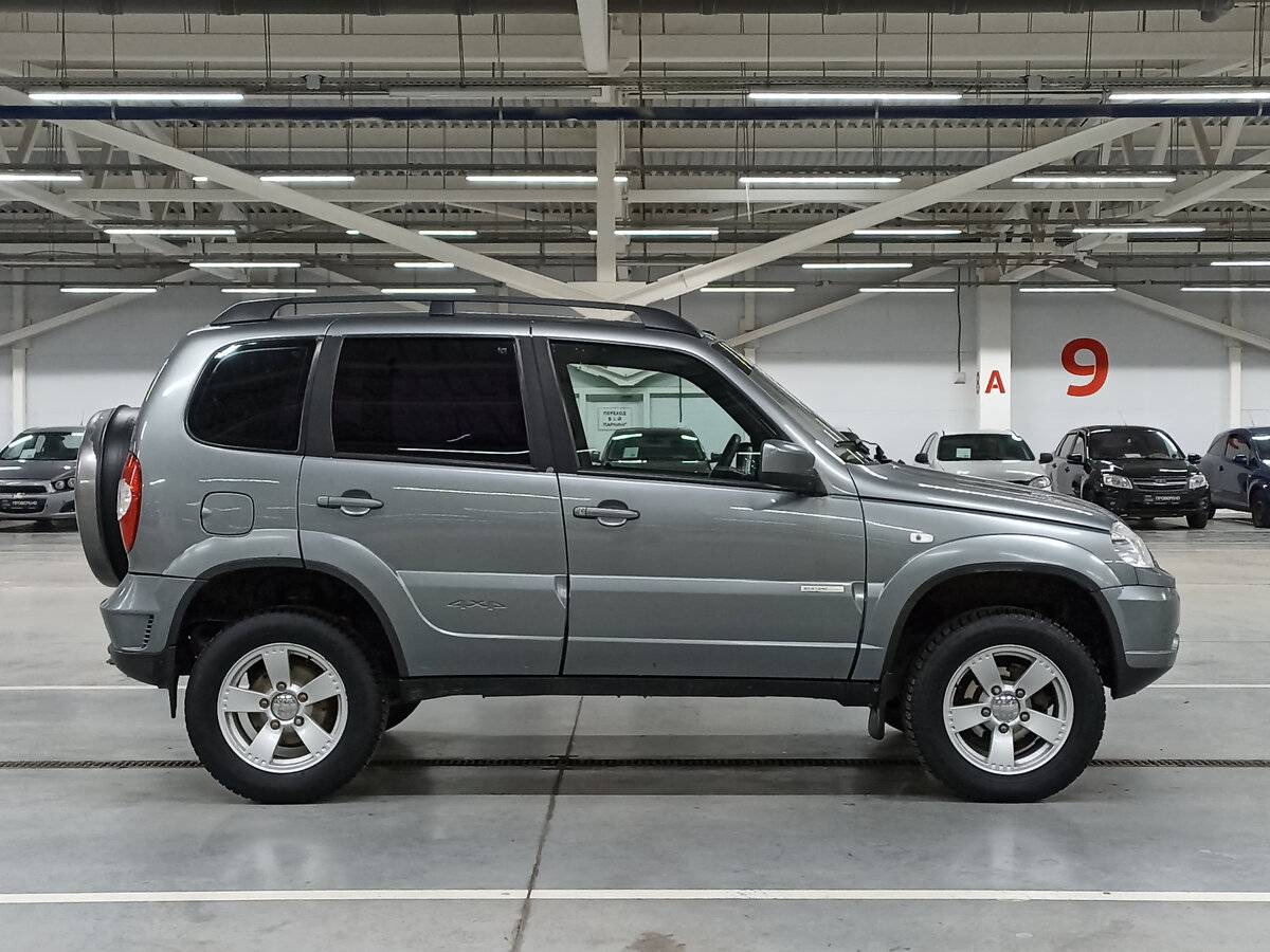 Купить Chevrolet Niva, 2012, 176 097 км, фото №4