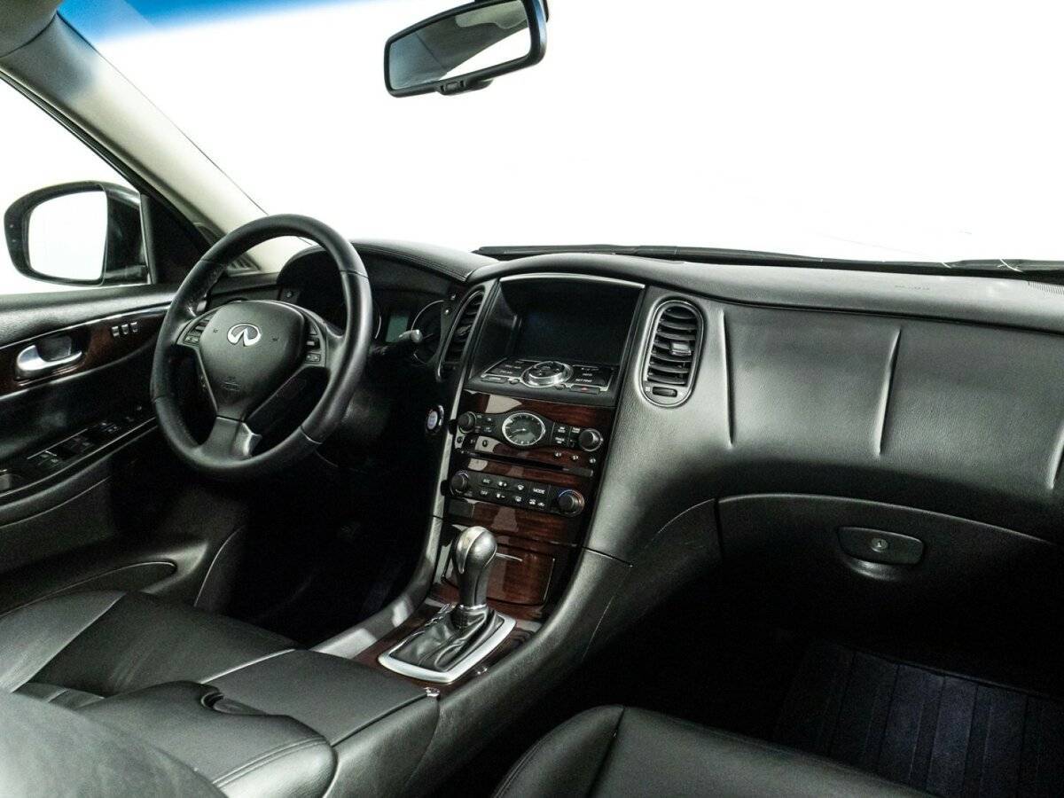 Купить Infiniti QX50, 2015, 142 689 км, фото №9